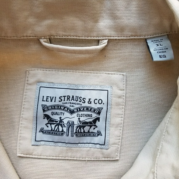 NWT Levi's embroidered jacket - Picture 4 of 5